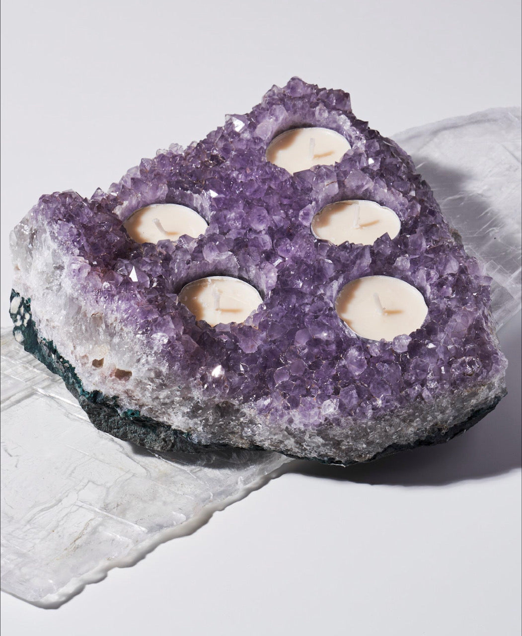 Experience Good Vibes with the Amethyst Candle Holder | Stunning 5-Votive Holder for Tranquil Energy
