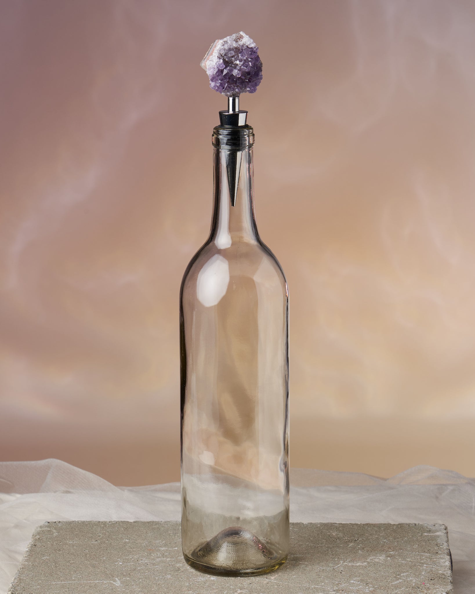 Amethyst Crystal Wine Stopper - Intentional Beverage Preservation | Magic Touch for Pairing | Keeps Wine Fresh | Unique Amethyst Stone