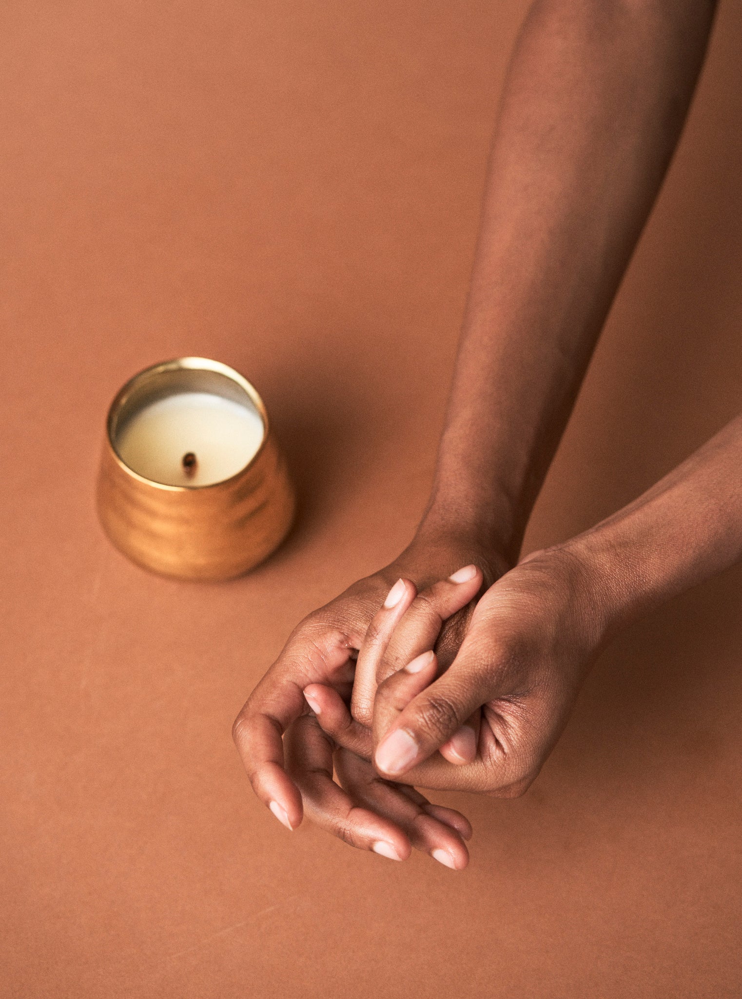 Etherea : An Aromatic Massage Oil Candle