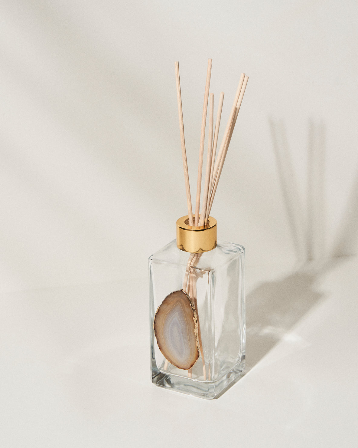 Gold Plated Agate Stone Diffuser with Reed Sticks | Elegant Home Decor | Fragrance Blend Holder | Hand Forged Glass Vessel | Aromatherapy Essential Oil Diffuser | Stylish and Functional | Approx. 5” x 3”