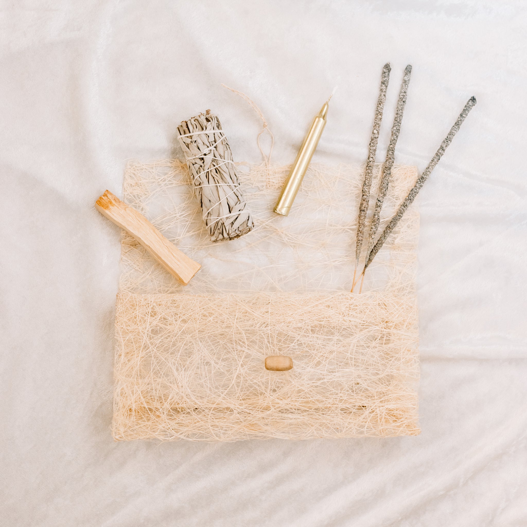 Handcrafted Eco-Luxe Smudge Kit: Frankincense, Sage, Palo Santo, and Copal for Spiritual Renewal